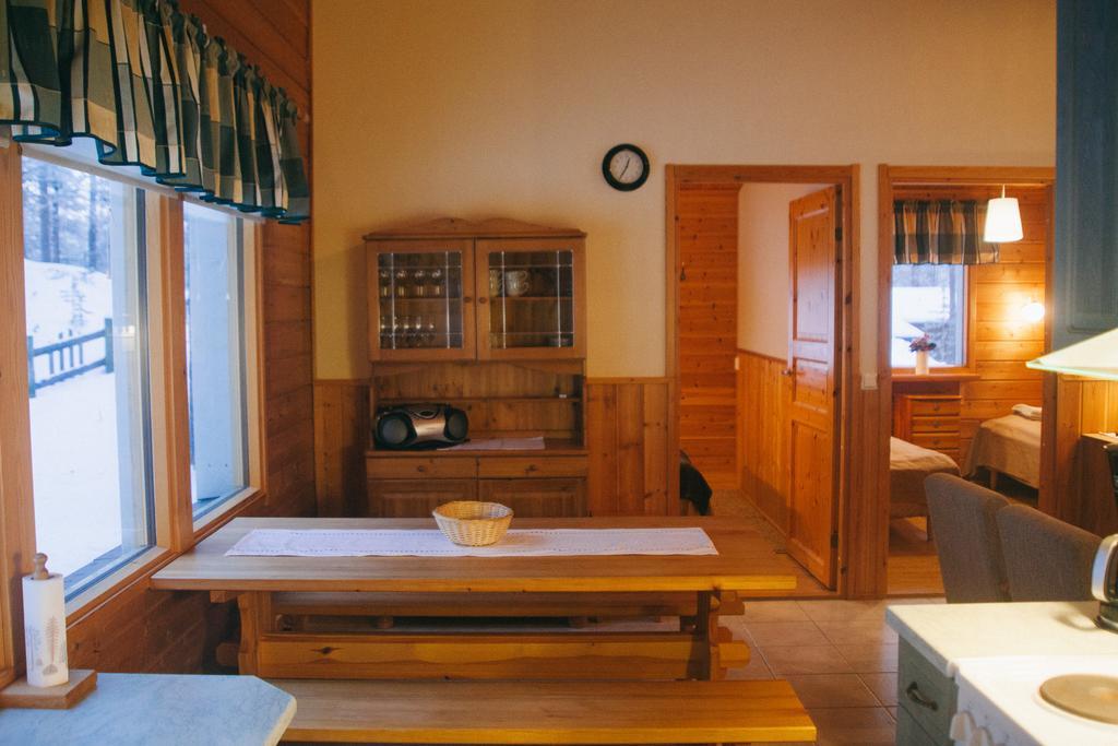 Petaejaekylae Villa Kuusamo Room photo